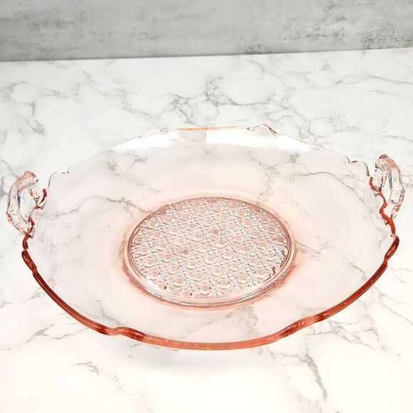 LancasterĀ VintageāPink Glass Landrum 10" Handheld Salad Serving Plate - Picture 6 of 9